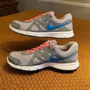 Nike Revolution 2 Women's Sneakers Sz 10